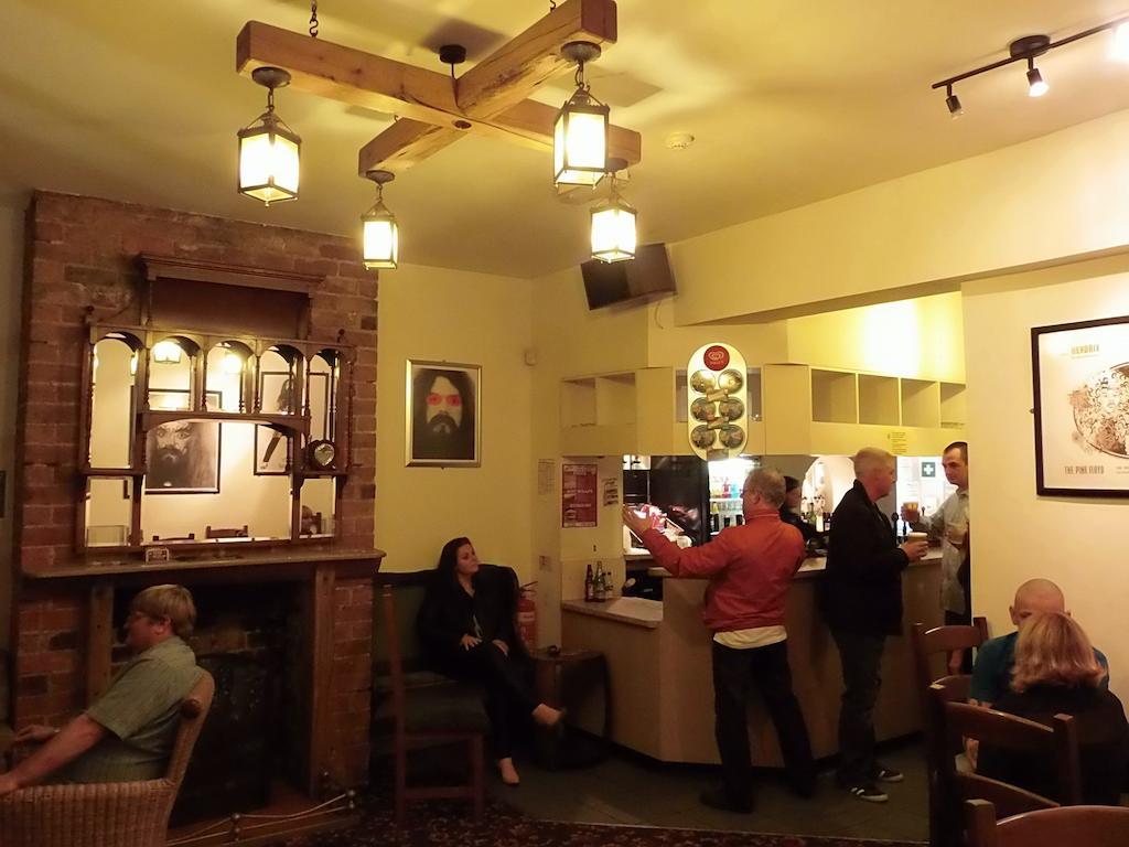 The Robin 2 Hotel Wolverhampton Exterior photo